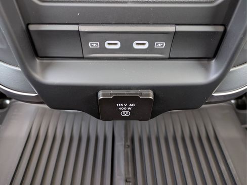 New 2026 RAM 2500 Big Horn AWD/4WD image 12