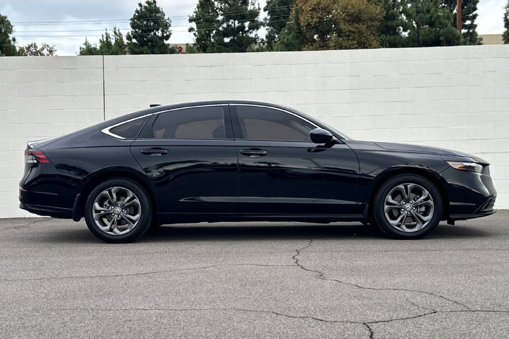 Certified 2023 Honda Accord EX image 6