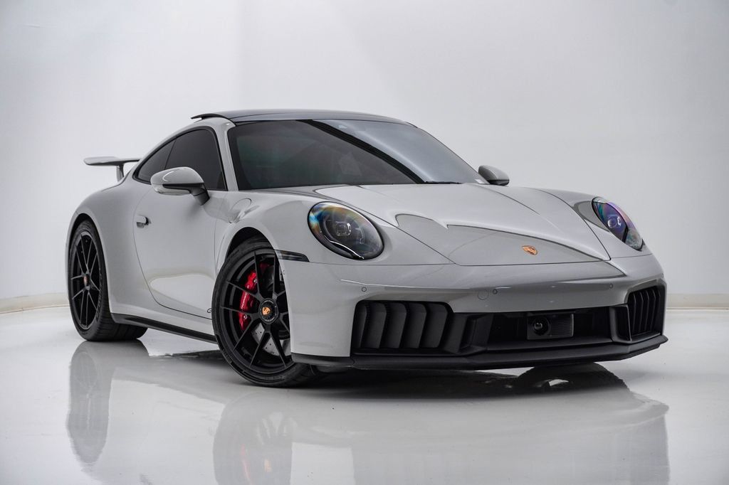 Certified 2026 Porsche 911 Carrera GTS RWD image 8