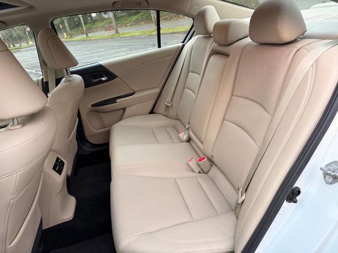 Used 2017 Honda Accord EX-L image 16