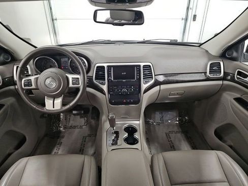 Used 2011 Jeep Grand Cherokee Laredo AWD/4WD image 28