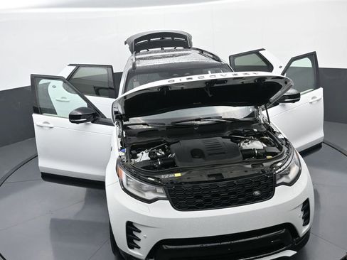 Used 2023 Land Rover Discovery HSE R-Dynamic AWD/4WD image 40