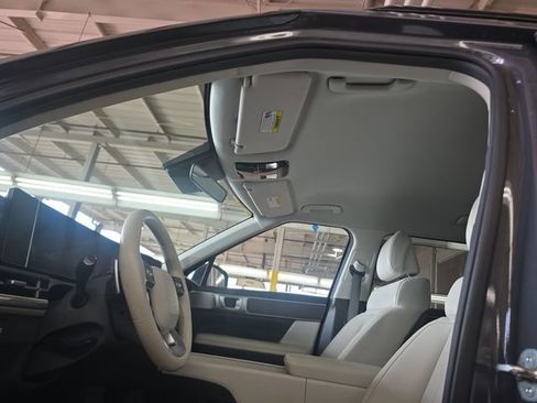 Used 2025 Hyundai Santa Fe SEL image 10