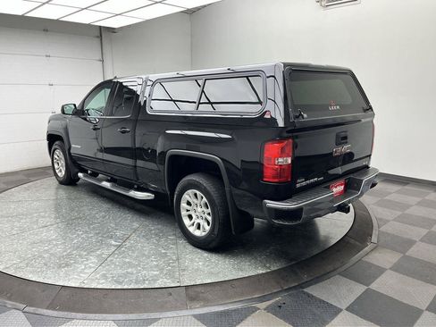 Used 2019 GMC Sierra 1500 SLE w/ SLE Value Package AWD/4WD image 2