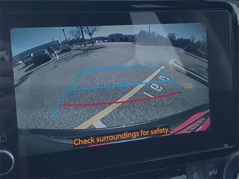 Certified 2025 Toyota Highlander XLE image 21