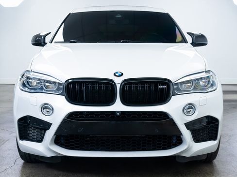 Used 2019 BMW X6 M w/ Executive Package image 2