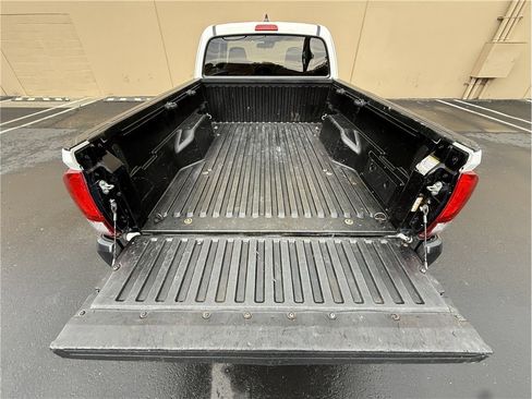 Used 2022 Toyota Tacoma SR RWD image 18