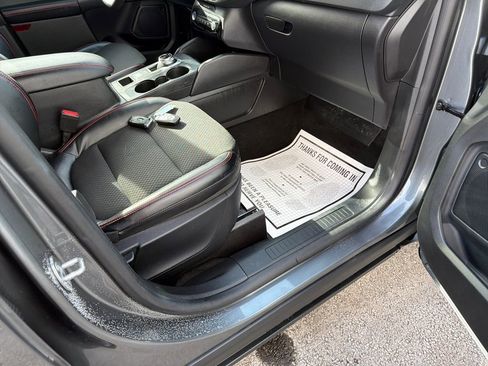 Used 2025 Ford Escape ST-Line w/ Equipment Group 301A image 12