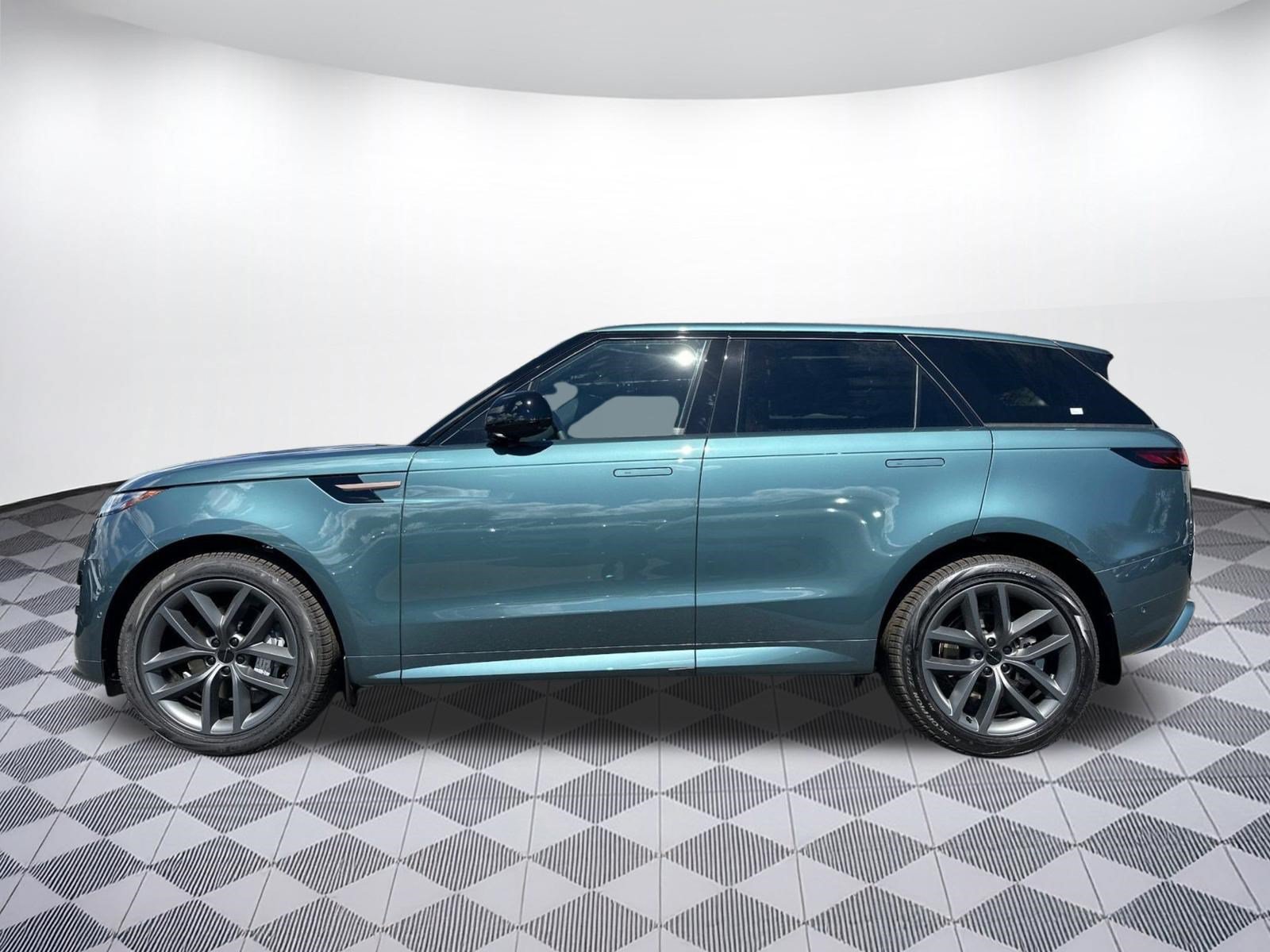 New 2026 Land Rover Range Rover Sport Dynamic SE AWD/4WD image 2