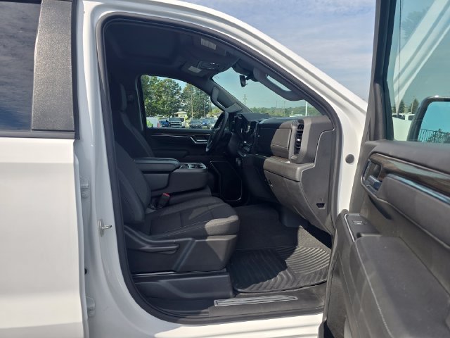 Used 2023 Chevrolet Silverado 1500 LT AWD/4WD image 17
