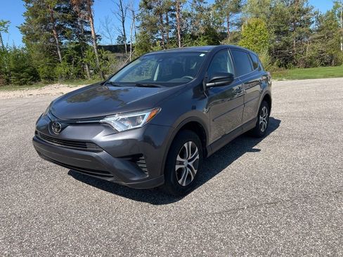 Used 2017 Toyota RAV4 LE w/ All Weather Liner Package AWD/4WD image 2
