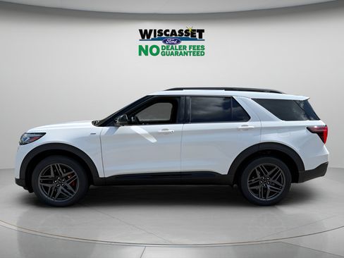New 2026 Ford Explorer ST-Line w/ ST-Line Street Pack AWD/4WD image 2