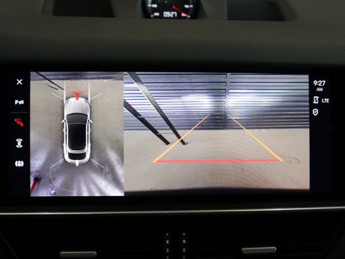 Certified 2023 Porsche Cayenne Coupe image 18