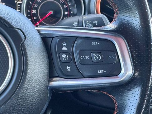 Used 2021 Jeep Gladiator Mojave AWD/4WD image 10