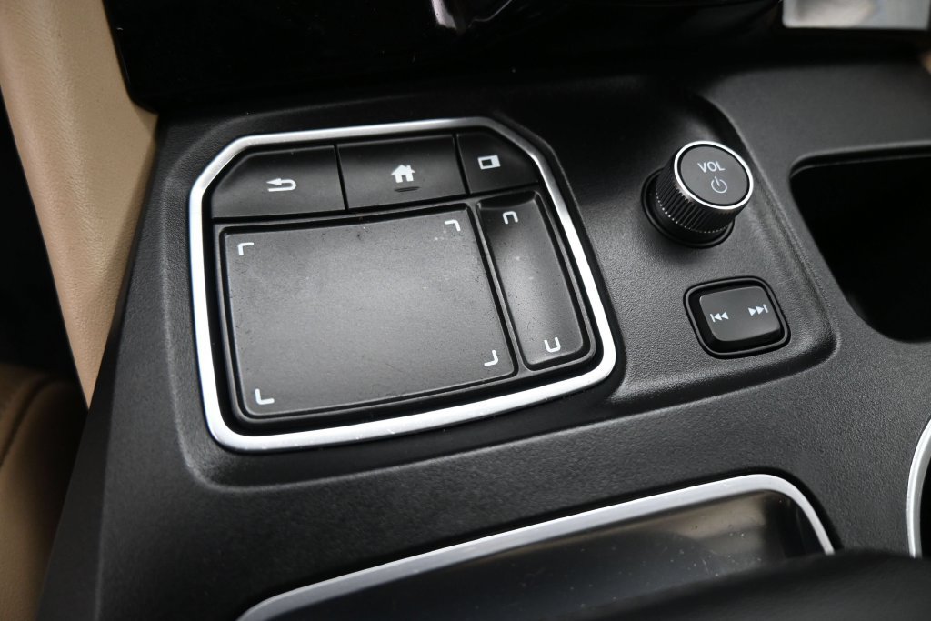 Used 2023 Acura MDX w/ Technology Package FWD image 18