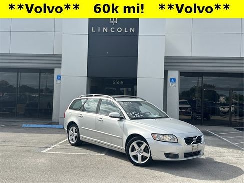 Used 2008 Volvo V50 2.4i image 1