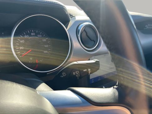 Used 2020 Ford Mustang GT Premium image 24