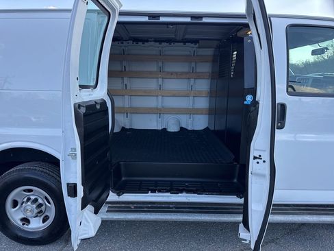Used 2024 Chevrolet Express 2500 w/ Driver Convenience Package image 20