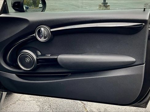 Used 2021 MINI Cooper S w/ Driver Assistance Package image 22