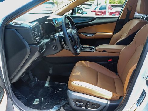 Certified 2025 Lexus NX 350h AWD w/ Accessory Package (2T) image 21