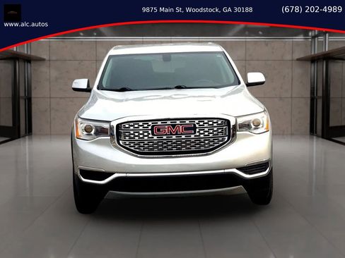 Used 2018 GMC Acadia SLE FWD image 1
