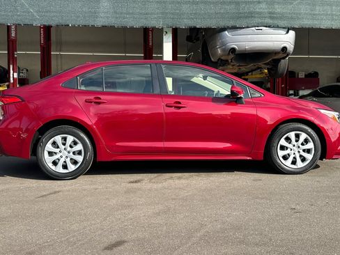 Used 2024 Toyota Corolla LE FWD image 3