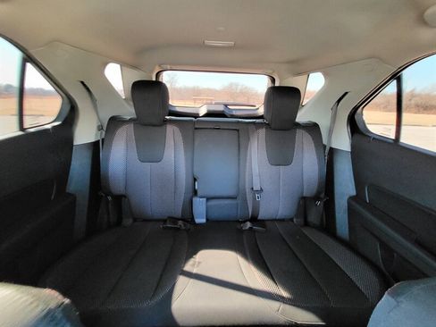 Used 2017 Chevrolet Equinox LT w/ Convenience Package image 15