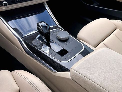 Used 2021 BMW 430i Coupe w/ Convenience Package image 20