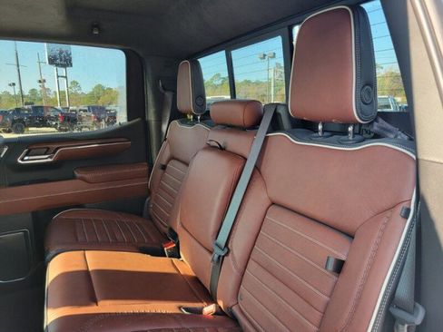 Used 2024 GMC Sierra 1500 Denali Ultimate image 17