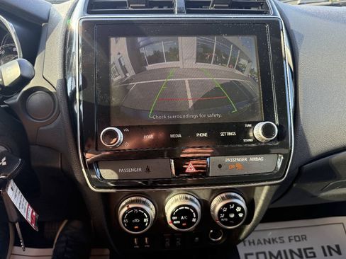 Used 2020 Mitsubishi Outlander Sport Black Edition FWD image 17