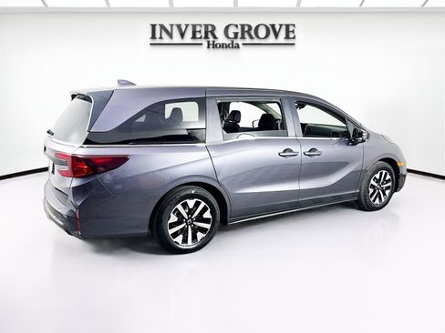Certified 2026 Honda Odyssey EX-L image 5