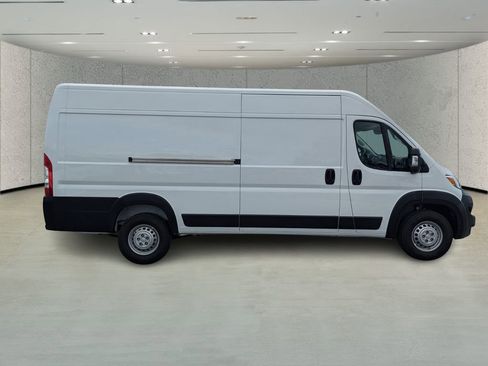 New 2026 RAM ProMaster 3500 w/ Convenience Group image 3