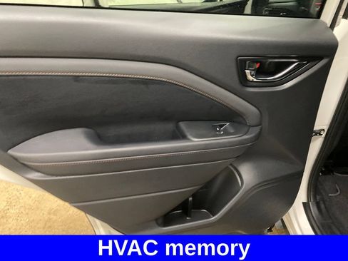 Certified 2025 Subaru Forester Touring AWD/4WD image 17
