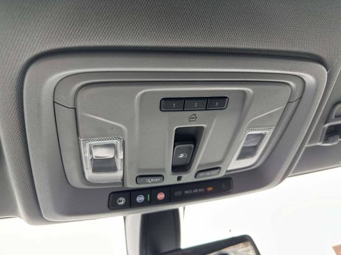 Used 2021 Chevrolet Silverado 1500 LT Trail Boss w/ Convenience Package II image 29