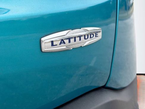 Used 2021 Jeep Renegade Latitude image 11