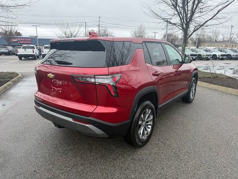 Used 2025 Chevrolet Equinox LT image 5