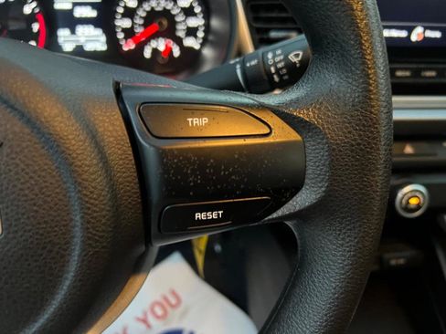 Used 2022 Kia Rio LX image 26