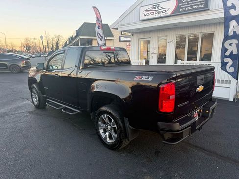 Used 2015 Chevrolet Colorado Z71 image 9