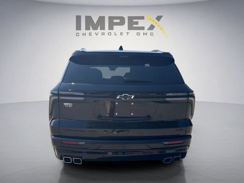 Used 2024 Chevrolet Traverse RS w/ LPO, Floor Liner Package AWD/4WD image 4