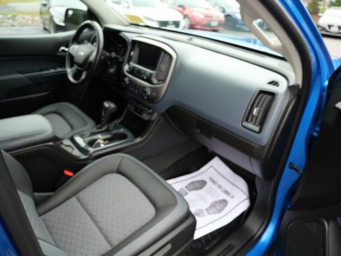Used 2021 Chevrolet Colorado Z71 AWD/4WD image 25