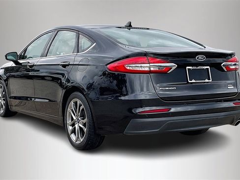 Used 2020 Ford Fusion SEL image 4