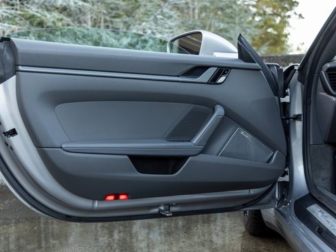 Certified 2021 Porsche 911 Carrera S image 21