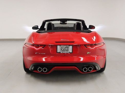 Used 2020 Jaguar F-TYPE R image 7