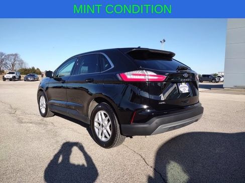 Used 2024 Ford Edge SEL w/ Convenience Package AWD/4WD image 3