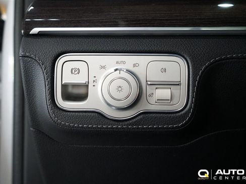 Used 2021 Mercedes-Benz GLE 350 4MATIC image 30