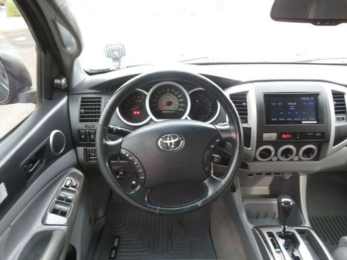 Used 2011 Toyota Tacoma PreRunner w/ TRD Off-Road Pkg w/JBL Audio image 39