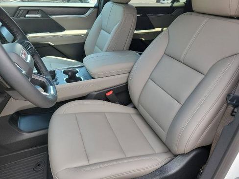 New 2026 GMC Acadia Elevation w/ Elevation Premium Package image 11