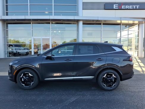 New 2026 Kia Sportage EX FWD image 4