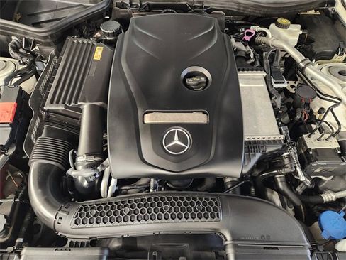 Used 2018 Mercedes-Benz SLC 300 image 29