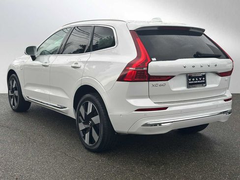 Certified 2023 Volvo XC60 T8 Ultimate w/ Climate Package image 5